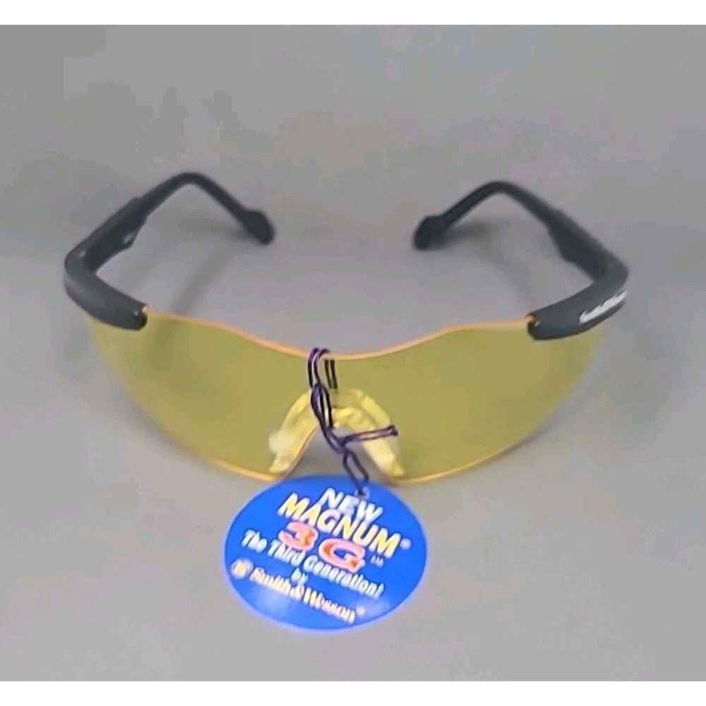 Smith & Wesson 61011 Magnum 3G, Safety Glasses Anti-Scratch, Amber Lens